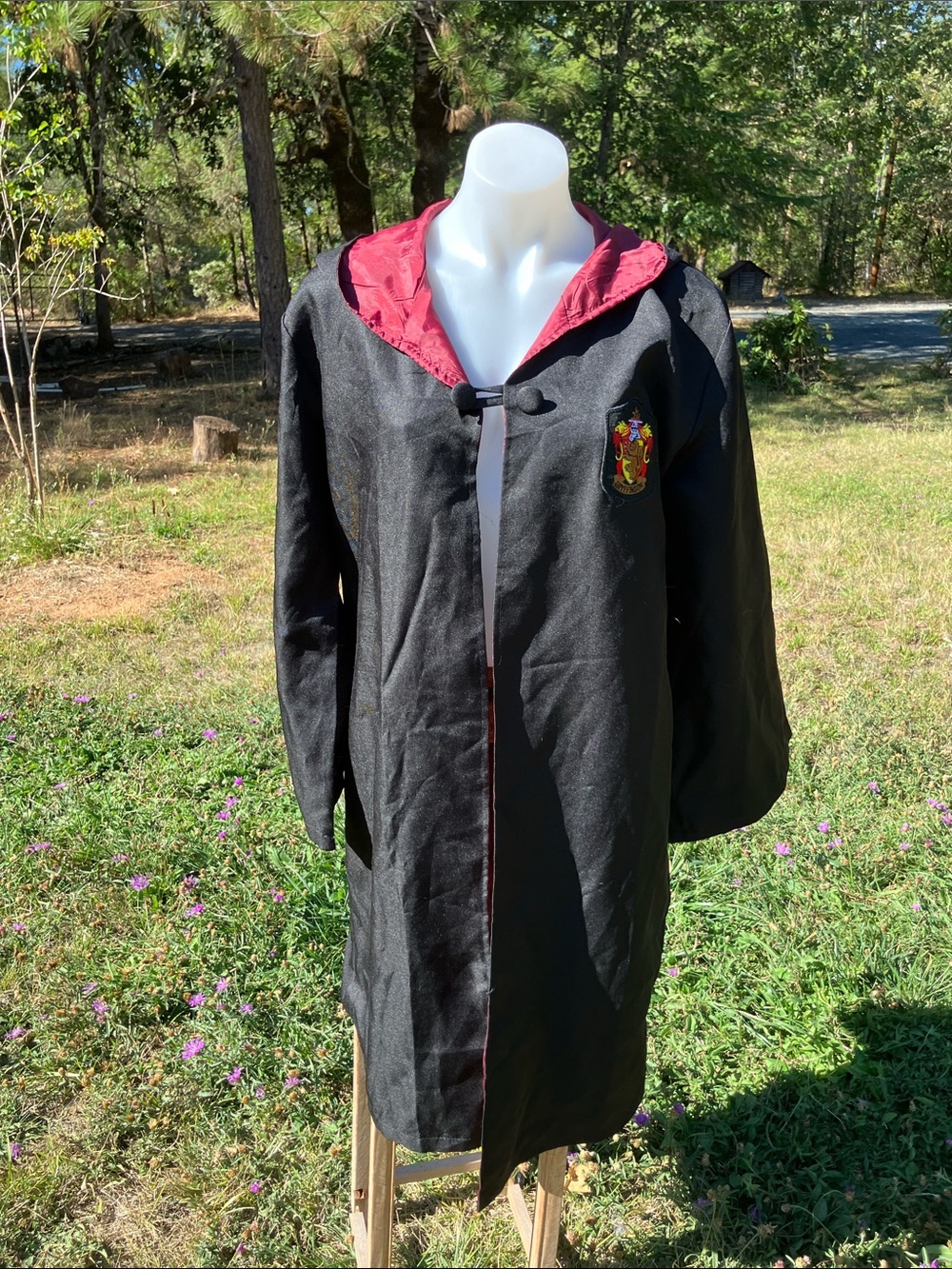 Harry Potter Gryffinder cape black with red lining